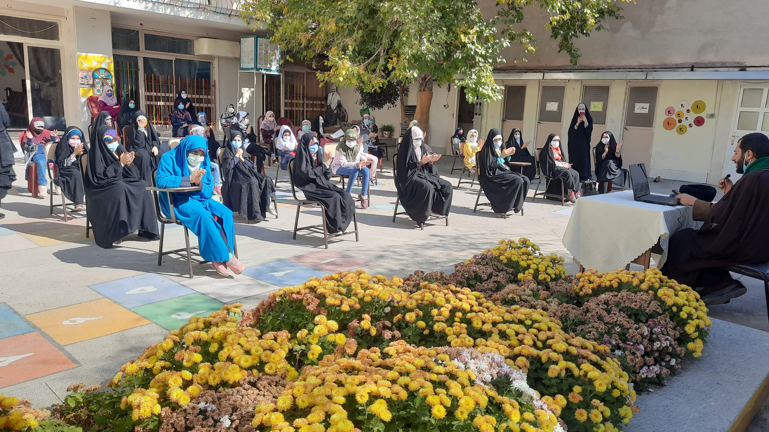 دبستان الزهرا (س)
